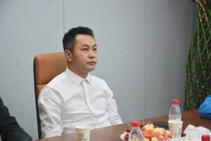 �½�(�й���)���޹�˾����