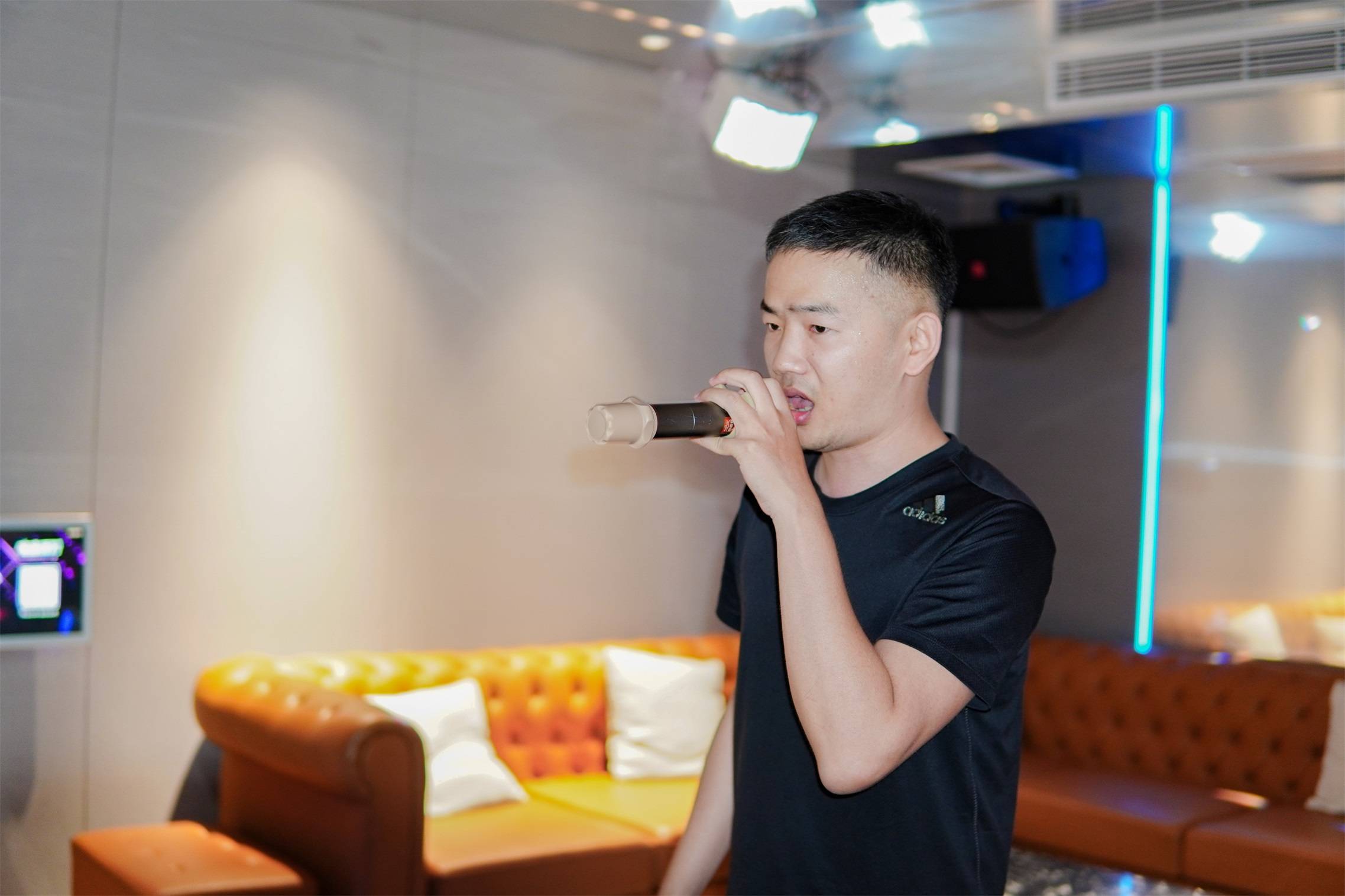 �½�(�й���)���޹�˾����