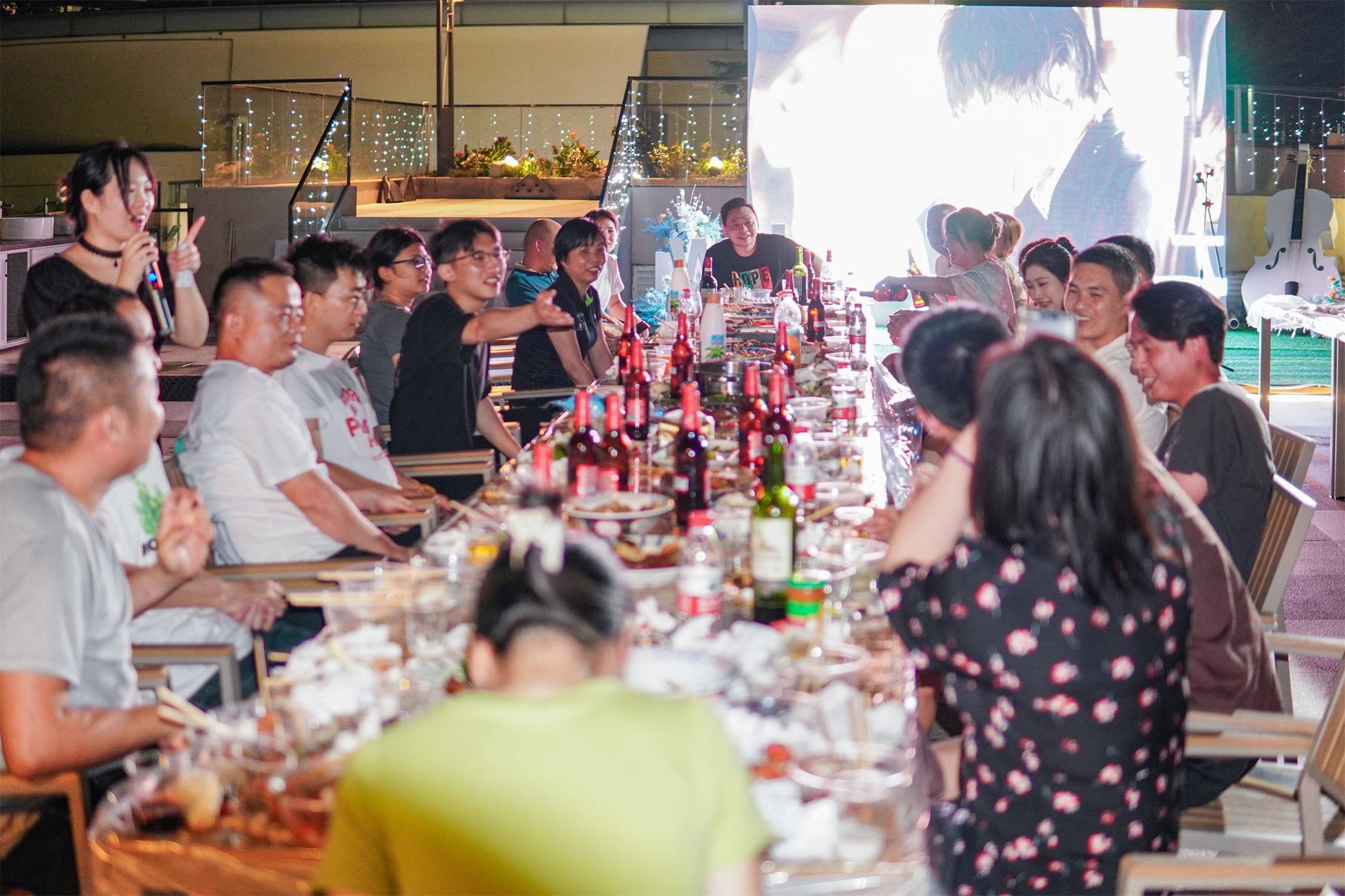 �½�(�й���)���޹�˾����