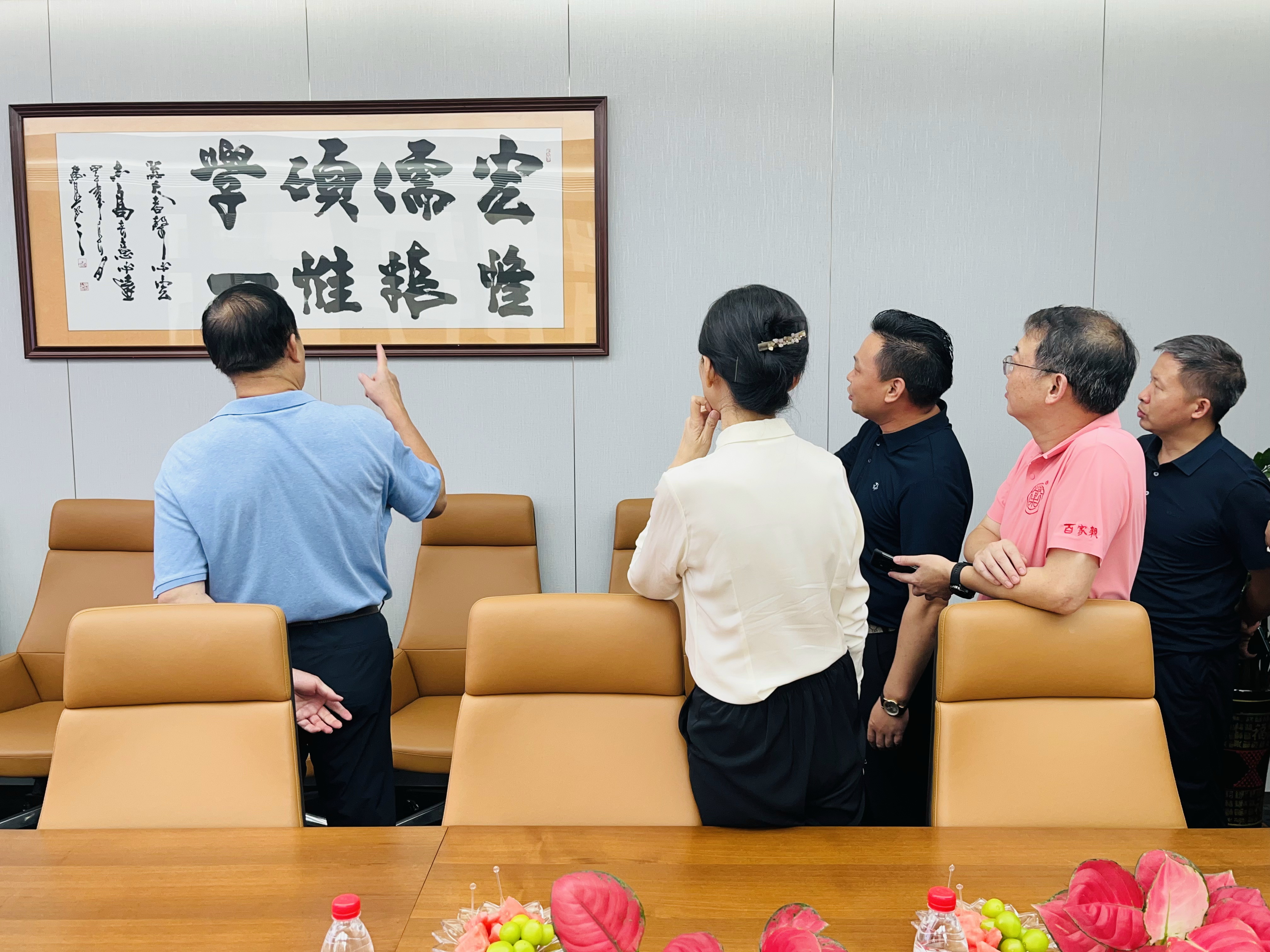 �½�(�й���)���޹�˾����