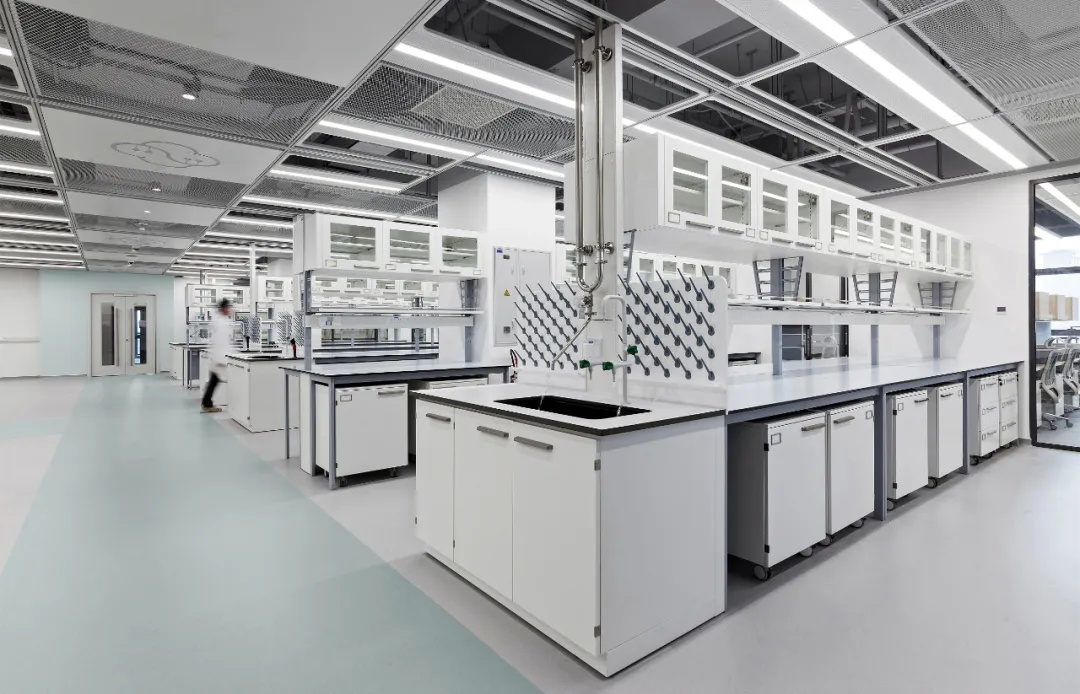 �½�(�й���)���޹�˾����